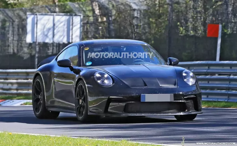 Spy shots and video of the 2021 Porsche 911 GT3 Touring