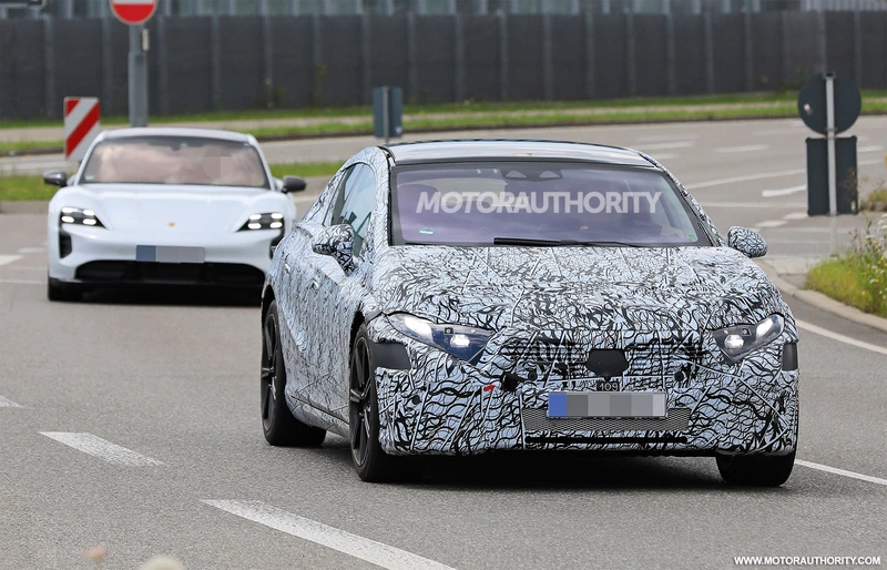 2022 Mercedes-Benz EQS Spyshot: an electric sedan to rival Porsche