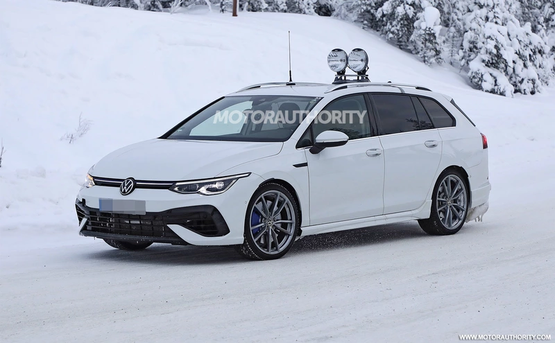 Spy shots of the 2022 Volkswagen Golf R Variant: the forbidden hot station wagon.