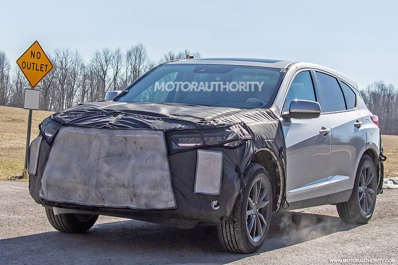 Spy shots of the 2022 Acura RDX: A mid-cycle refresh is just around the corner.