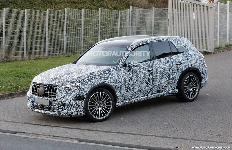 2023 Mercedes-Benz AMG GLC 53 Spy Shot: the new performance crossover is here.