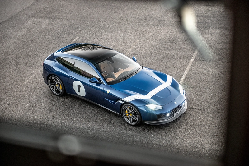 Kahn Design presents the Ferrari GTC4 Lusso special body car.