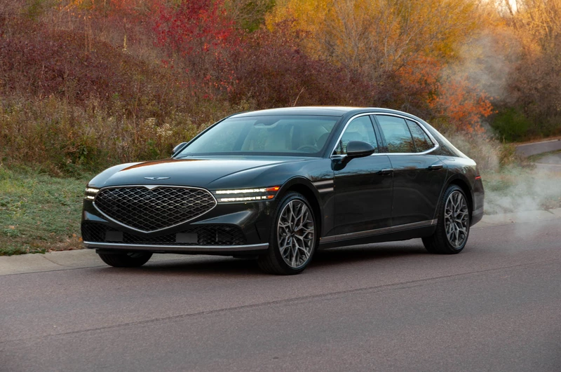 Test Drive Review: 2023 Genesis G90 shows BMW its beauty