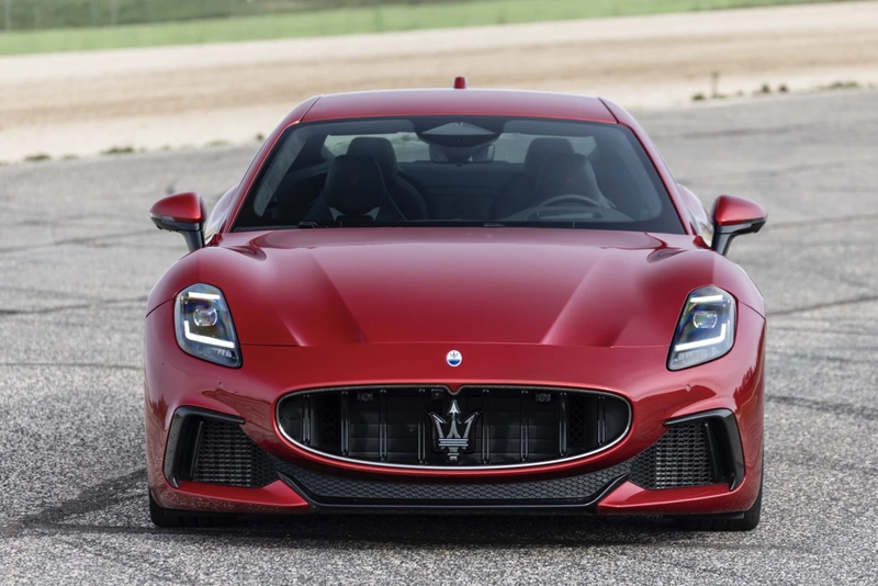 2024 Maserati GranTurismo, 2023 Mini Cooper SE Convertible: best photos of the week