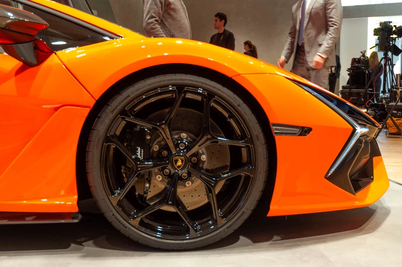 Lamborghini Executives: EVs Aim for 300 Mile Range, Comfortable Rear Seats