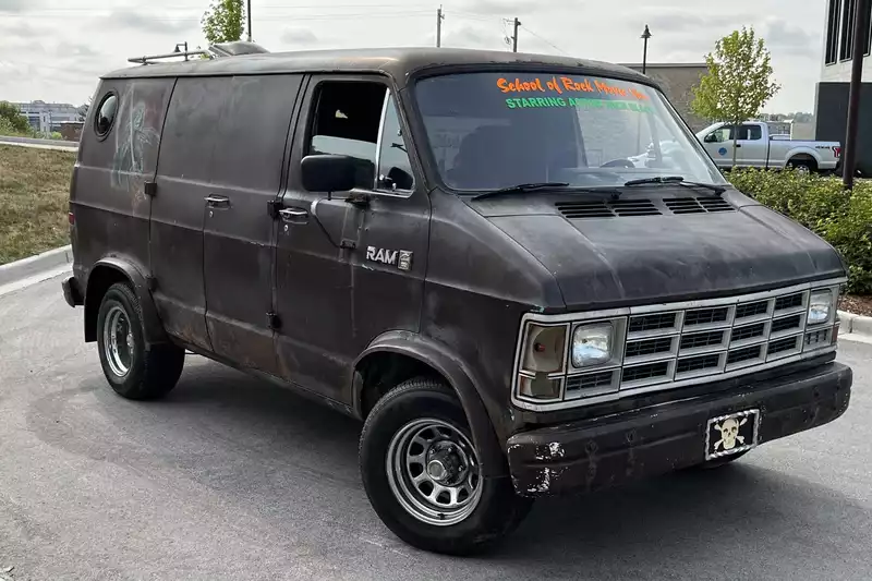 'School of Rock' 1987 Dodge Ram B250 van up for auction