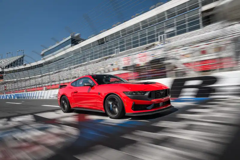 Ford Mustang 4-door coupe and off-roader reportedly revealed to dealers